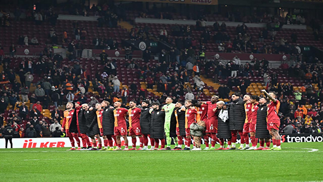 Foto - Galatasaraylı yıldızdan büyük hata! Maç gününü karıştırınca taraftar çılgına döndü