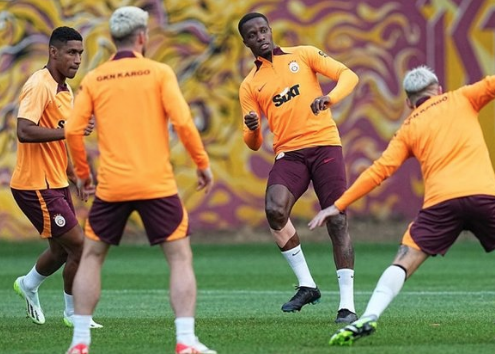 Foto - Galatasaraylı yönetici 'konuştum' diyerek Türkiye'ye müjdeledi: Yıldız oyuncu imzayı atıyor! Tam 30 milyon Euro...