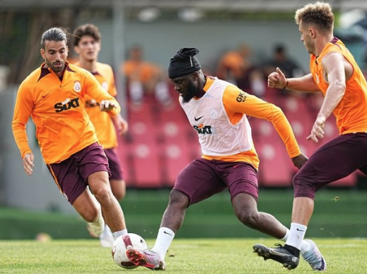 Foto - Galatasaraylı yönetici 'konuştum' diyerek Türkiye'ye müjdeledi: Yıldız oyuncu imzayı atıyor! Tam 30 milyon Euro...