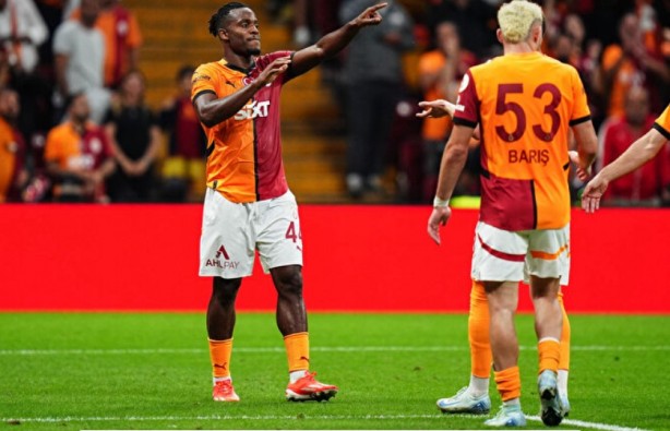Foto - Galatasaraylılar küplere bindi! Batshuayi'den olay paylaşım