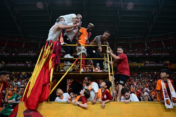 Foto - Galatasaraylılar şokta! Sürpriz adımı: Osimhen Almanya yolcusu: Nijeryalı kararı…