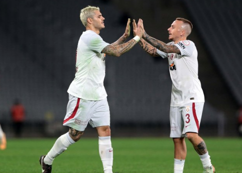 Foto - Galatasaraylıları şok edecek talep! Mauro Icardi futbolu bırakıyordu! Resmen açıkladılar...