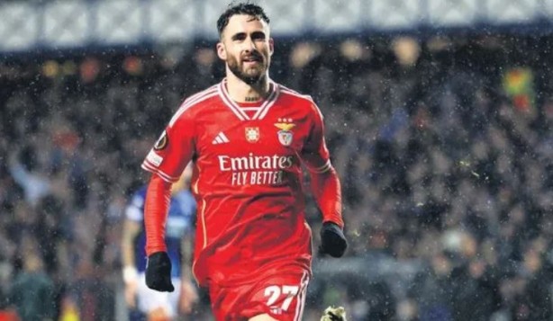 Foto - Galatasaray'dan Fenerbahçe'ye büyük çalım! Mourinho'dan flaş itiraf