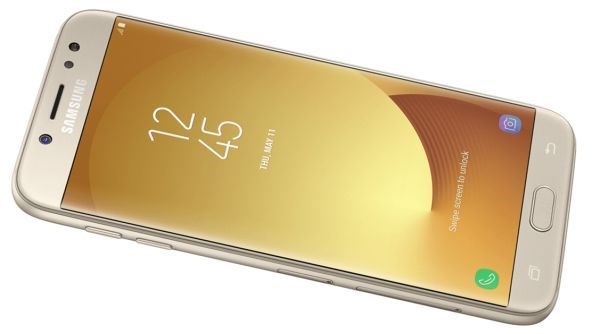 Foto - Galaxy J8'in özellikleri sızdı