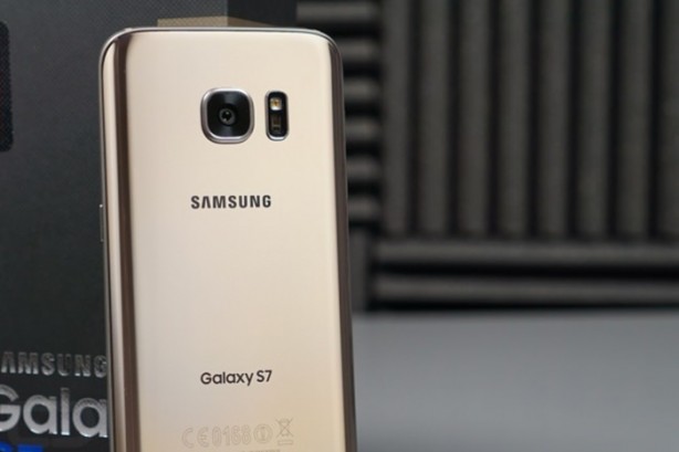Foto - Galaxy S7 su altında kaç saat dayanabiliyor?