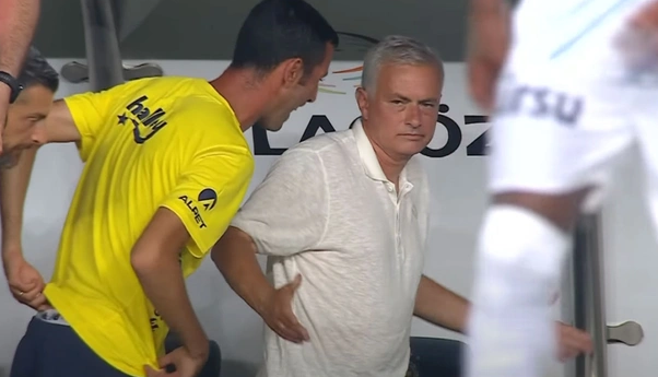 Galip gelince unutulur! Ama Mert Hakan’ın yaptıkları unutulmaz ki… Mourinho umarız bu oyuna gelmez hemen…