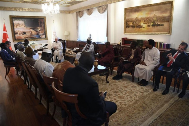 Gambiya Müslümanları Diyanet’i ziyaret etti