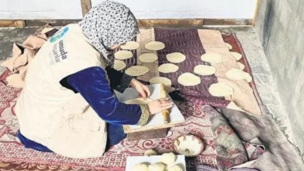 Foto - Gamze de Gazzeliler gibi pes etmiyor: Fırını iki kez bombalandı, o üçüncüsünü açtı!