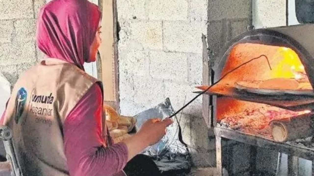 Foto - Gamze de Gazzeliler gibi pes etmiyor: Fırını iki kez bombalandı, o üçüncüsünü açtı!