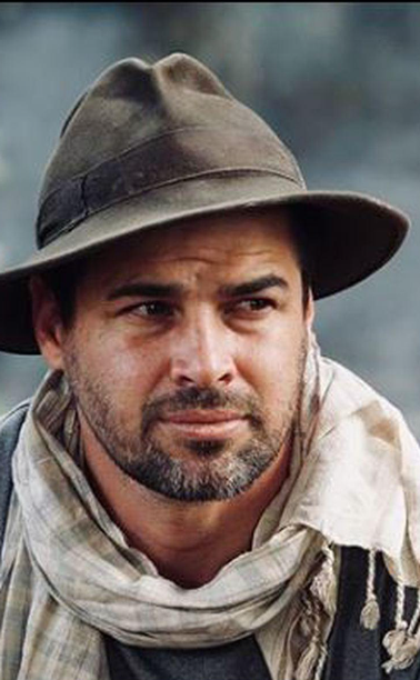 Foto - Gamze Özçelik ile oyuncu Reshad Strik evlendi! İkisi de hayırlı işler peşinde koşuyordu