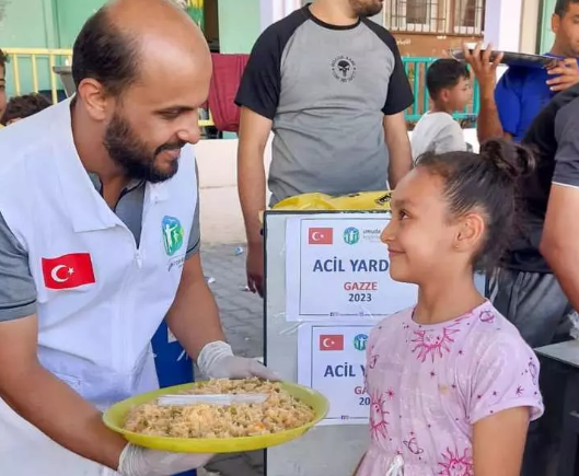 Foto - Gamze Özçelik'in Filistin kararı sosyal medyayı salladı