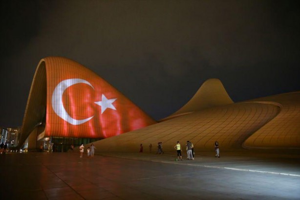 Foto - Gardaş moral verdi
