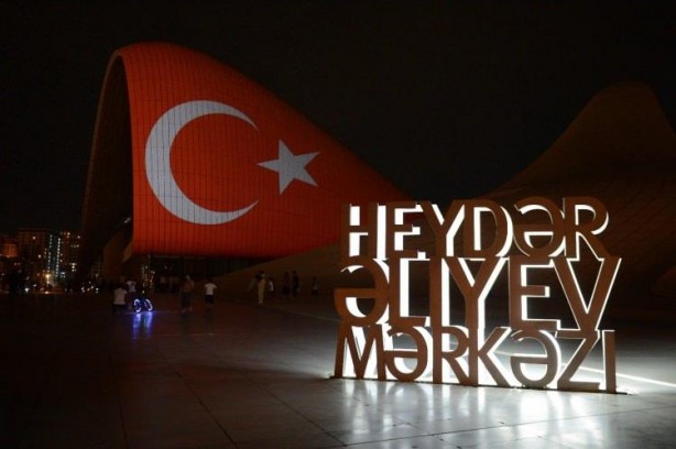 Foto - Gardaş moral verdi
