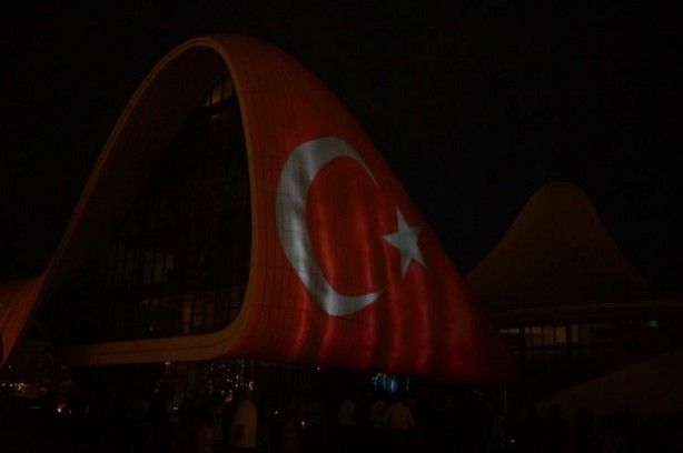 Foto - Gardaş moral verdi