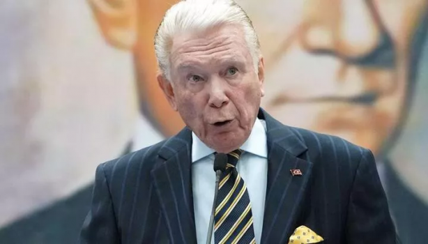 Foto - Gayrimeşru ilişki ve evlilik dışı çocuk rezillikleriyle gündemden düşmüyordu! Uğur Dündar’a büyük şok! Bakalım şimdi ne halt edecek