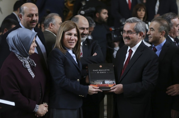 Foto - 'Gazi Meclis'te O Gece'