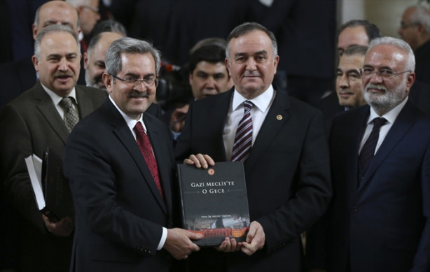 Foto - 'Gazi Meclis'te O Gece'