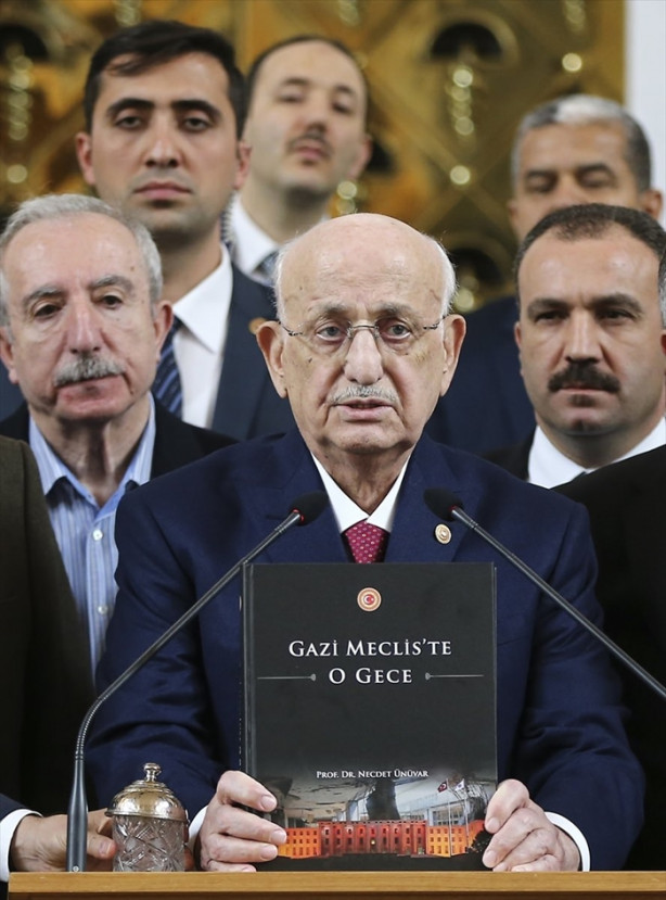 Foto - 'Gazi Meclis'te O Gece'