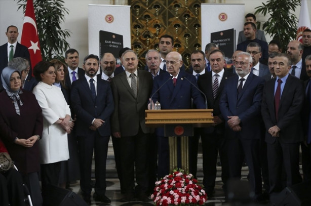 Foto - 'Gazi Meclis'te O Gece'