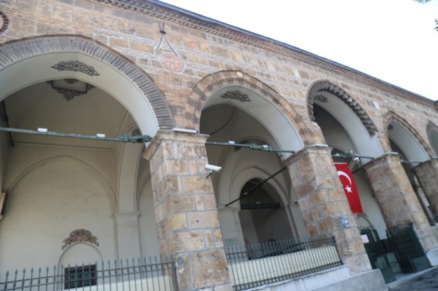 Foto - Gazi Orhan Bey Camii