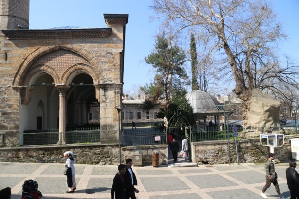 Foto - Gazi Orhan Bey Camii