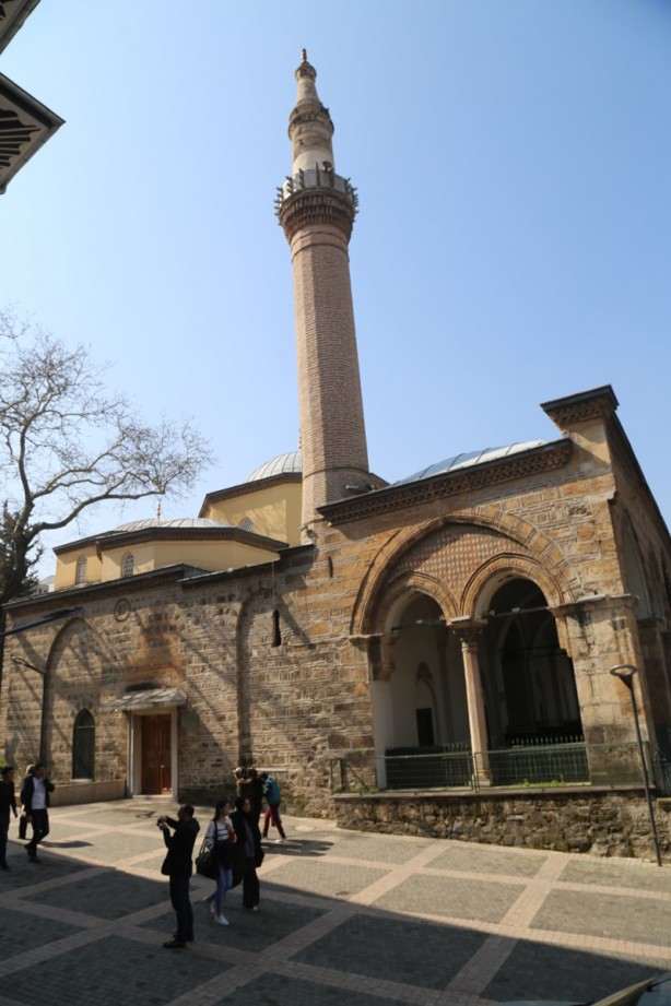 Foto - Gazi Orhan Bey Camii