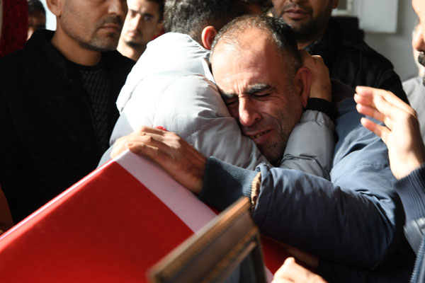 Foto - Gaziantep şehidi Ayşenur Alkan son yolculuğuna uğurlandı