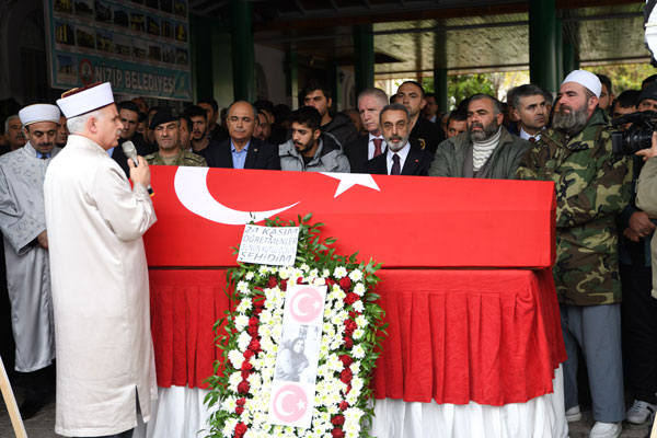 Foto - Gaziantep şehidi Ayşenur Alkan son yolculuğuna uğurlandı