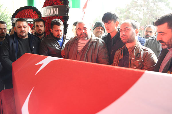 Foto - Gaziantep şehidi Ayşenur Alkan son yolculuğuna uğurlandı