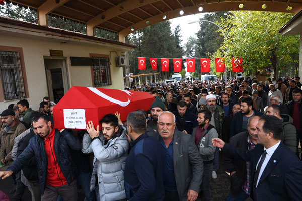 Foto - Gaziantep şehidi Ayşenur Alkan son yolculuğuna uğurlandı