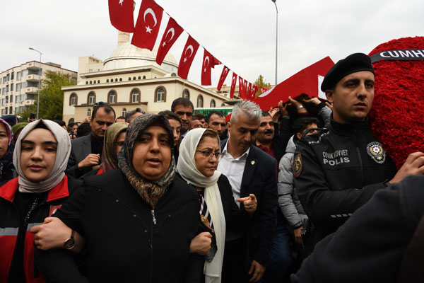 Foto - Gaziantep şehidi Ayşenur Alkan son yolculuğuna uğurlandı