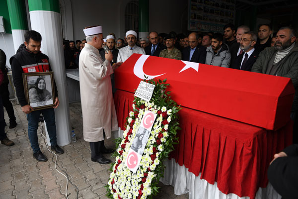 Foto - Gaziantep şehidi Ayşenur Alkan son yolculuğuna uğurlandı