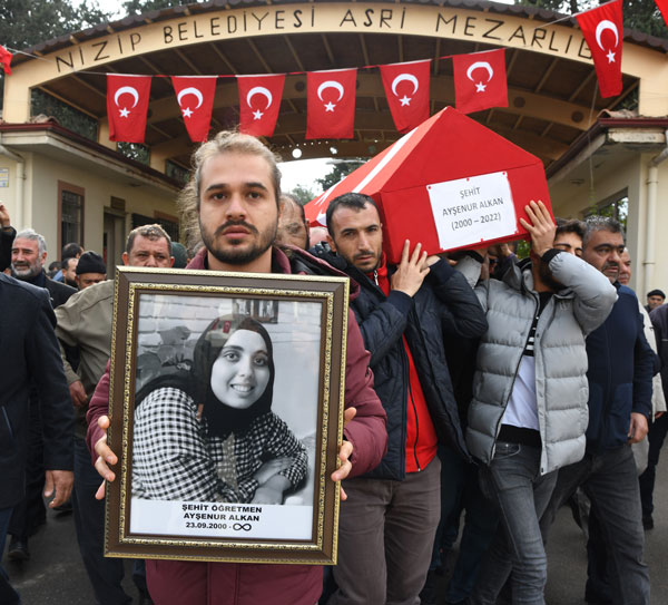 Foto - Gaziantep şehidi Ayşenur Alkan son yolculuğuna uğurlandı