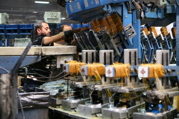 Foto - Gaziantep üretiyor, Avrupa giyiyor