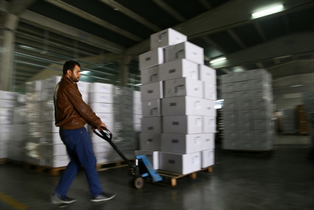 Foto - Gaziantep üretiyor, Avrupa giyiyor