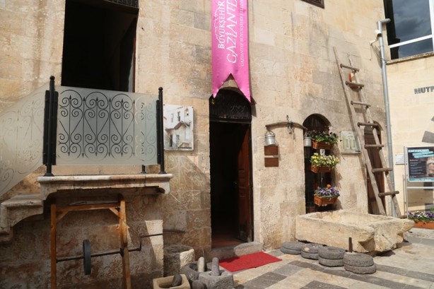 Foto - Gaziantep'in muhteşem lezzetleri burada tanıtılıyor: Emine Göğüş Mutfak Müzesi - 1