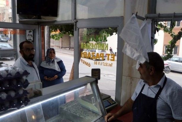 Foto - Gaziantep'te film gibi olay! Her akşam aynı saatte zilleri çalındı... Evlerine itfaiye, ambulans, polis, cenaze aracı geldi