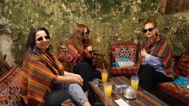 Foto - Gaziantep’te ısınmak için soba yakıyorlar!