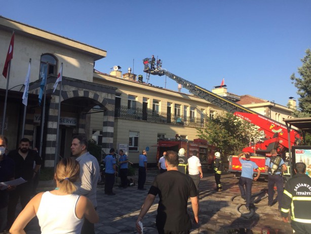Foto - Gaziantep'te özel bir hastanede yangın çıktı