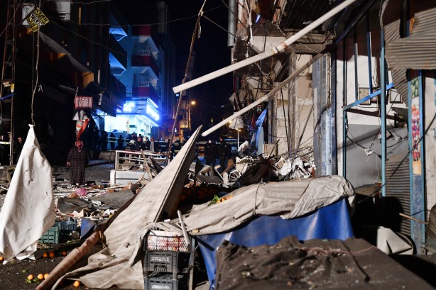 Foto - Gaziantep'te patlama! Ortalık savaş alanına döndü: Yaralılar var
