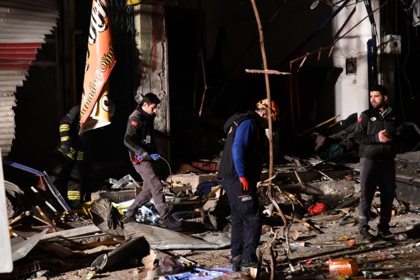 Foto - Gaziantep'te patlama! Ortalık savaş alanına döndü: Yaralılar var