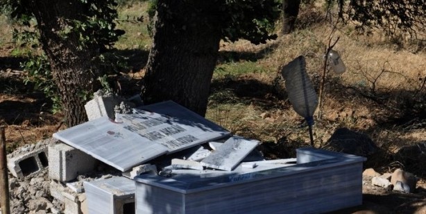 Foto - Gaziantep'te şehidin hatırasına çirkin saldırı!
