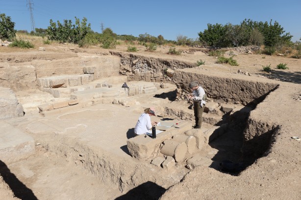 Foto - Gaziantep'teki Dülük Antik Kenti! Bölgenin en önemli tarihi yeri: 3 yıl mühür baskı 5 bin civarında!