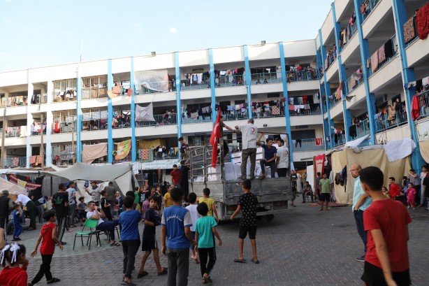 Foto - Gazın bittiği Gazze’de Kızılay yemekleri odun ateşiyle pişiriyor