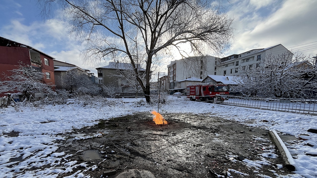 Foto - Gazın türü araştırılıyor! Bu ateş 5 gündür yanıyor