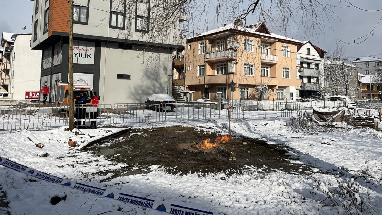 Foto - Gazın türü araştırılıyor! Bu ateş 5 gündür yanıyor