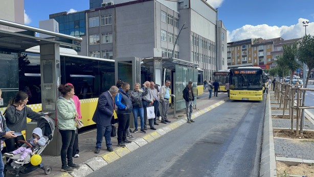 Foto - Gaziosmanpaşa'da feci olay! İETT şoförü hayatını kaybetti