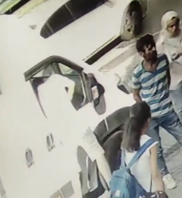 Foto - Gaziosmanpaşa'da minibüsteki cep telefonunu böyle çaldı