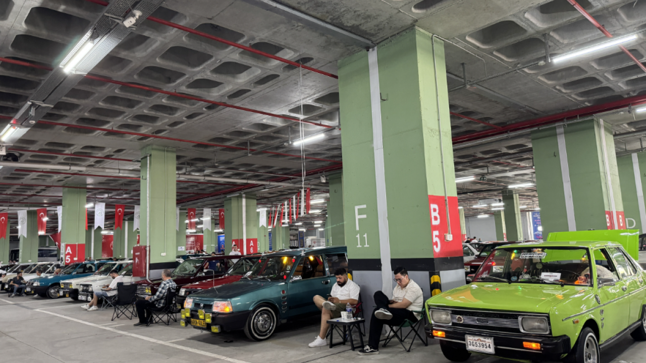 Foto - Gaziosmanpaşa’da Nostaljik Otomobil Festivali! ‘Kendimizi Türk filmi içinde hissettik'