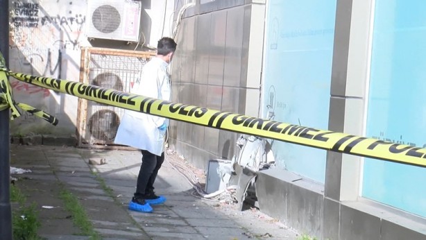 Foto - Gaziosmanpaşa'da TÜGVA binasına bombalı saldırı düzenlendi!